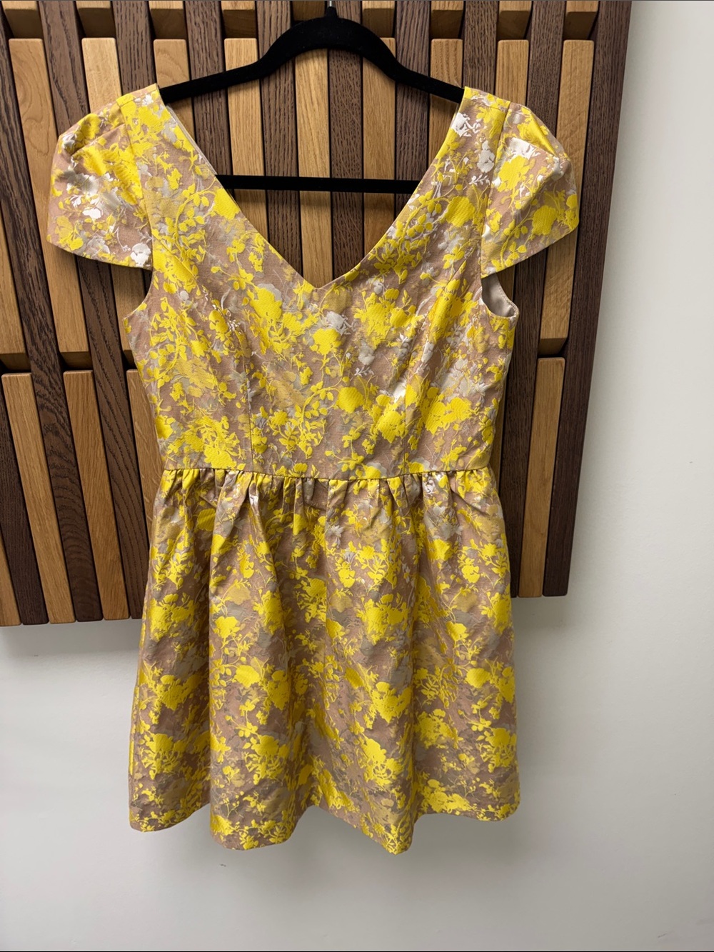 NWT Minuet Yellow Floral Jacquard Mini Dress, size M